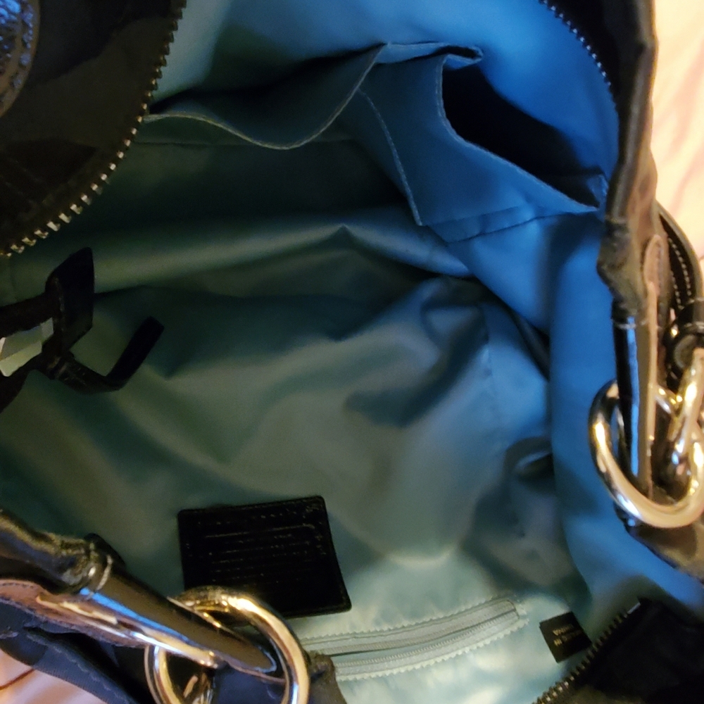 Authentic Coach Purse - Picture 6 of 7